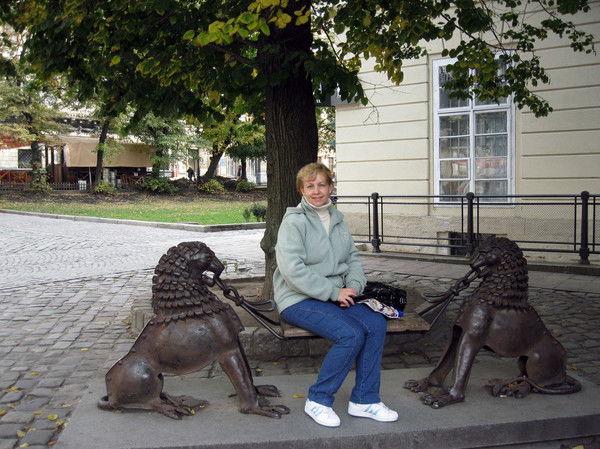 Марина Бонд