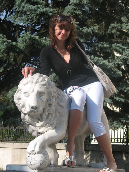 Юля Шавронська