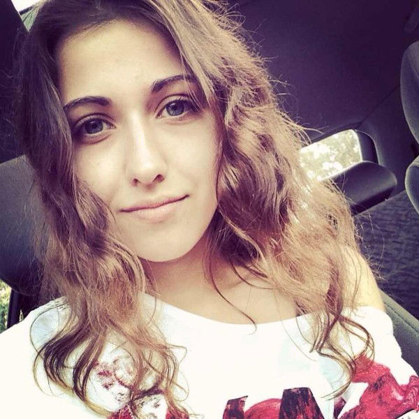 Анюта Иванова