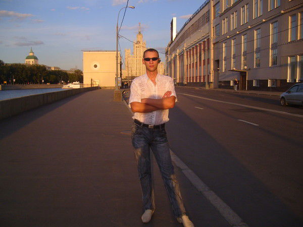 Олег Коннов