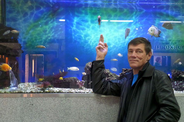 Владимир Антонов