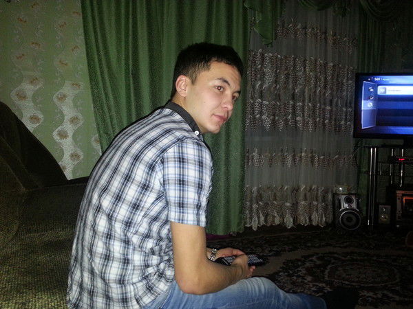 Данияр Дюсенов