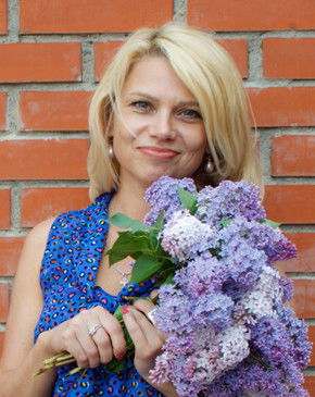 Наташа Каженец