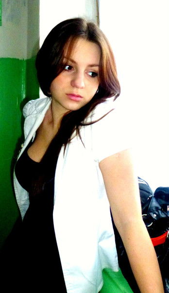 Аня Дежнёва