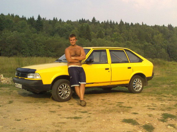 Илья Манойло