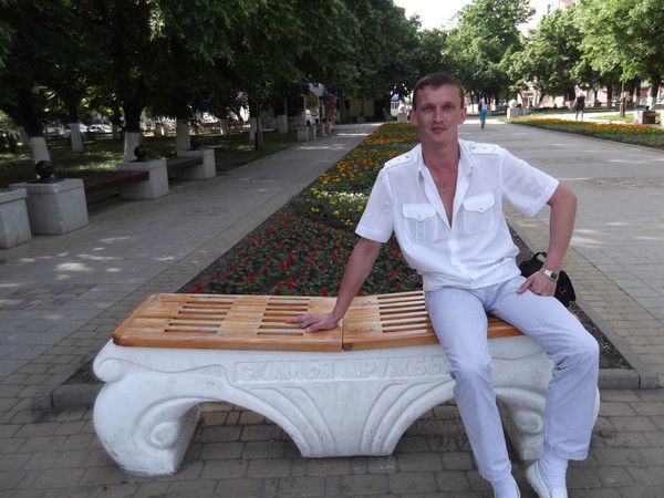 Александр Савельев