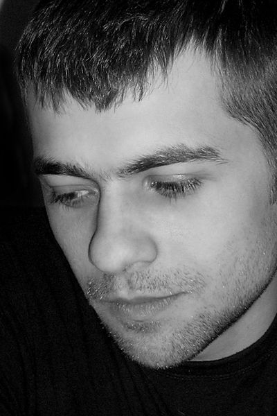 Анатолий Иванов