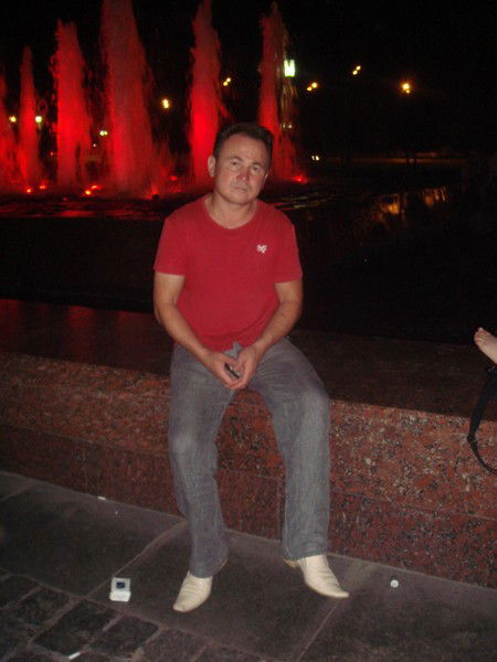 Роберт Ларшников