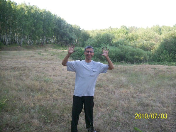 Искандер Сафаров