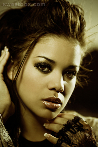 Лариса Леонтьева