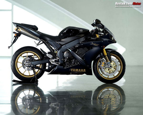 Yamaha R1