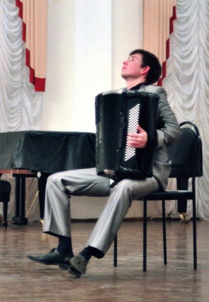 Александр Поелуев