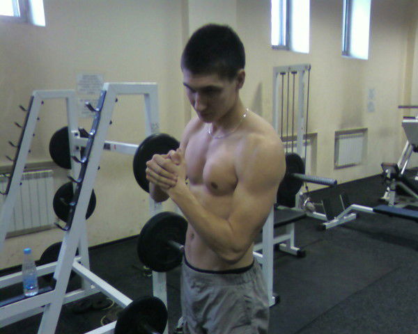 Руслан Николаев