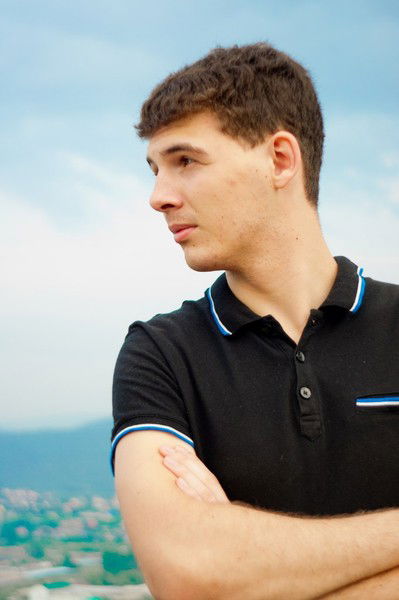 Илья Овчаров