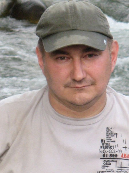 Владимир Емельянов