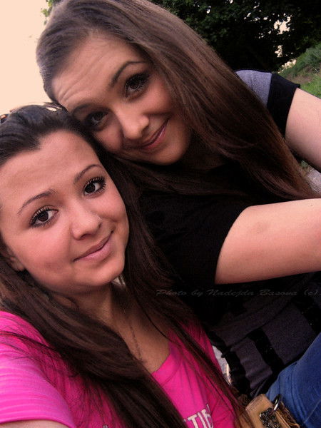 Надя Басова