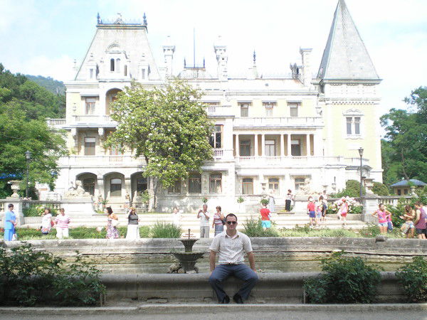 Эдем Муратов