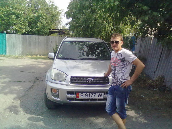 Максим Бородец