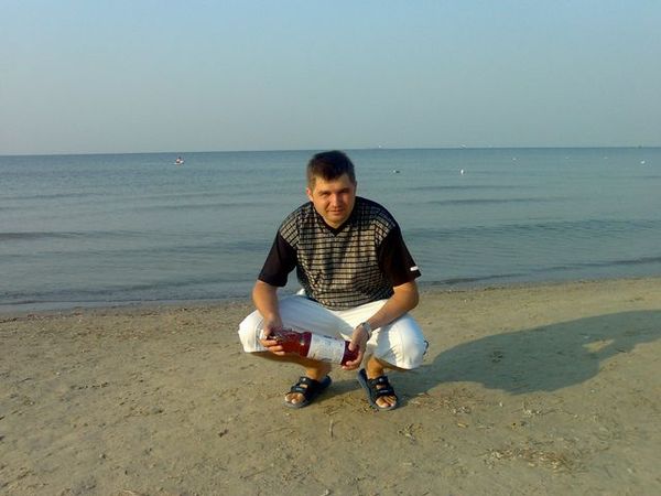 Александр Мирошниченко