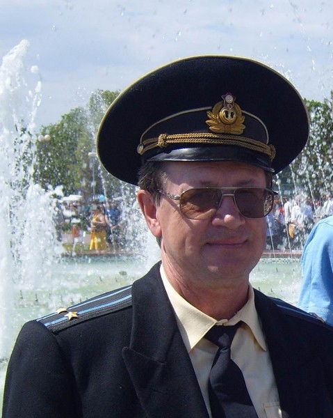 Анатолий Плосконос