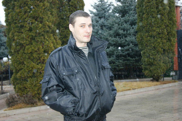 Александр Жаров