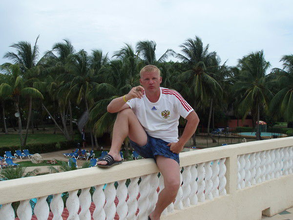 Игорь Суров