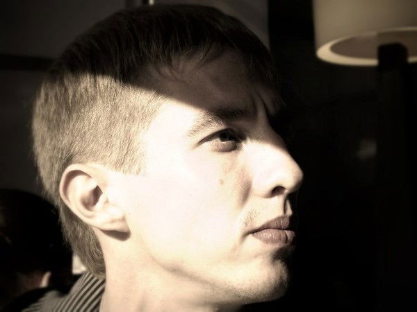 Денис Котельников