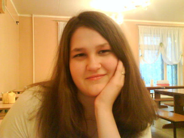 Анна Максимова