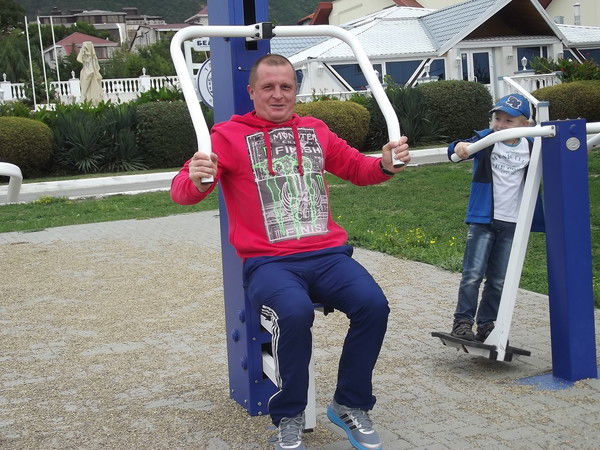 Сергей Серов