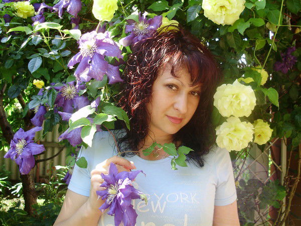 Лена Саламатина