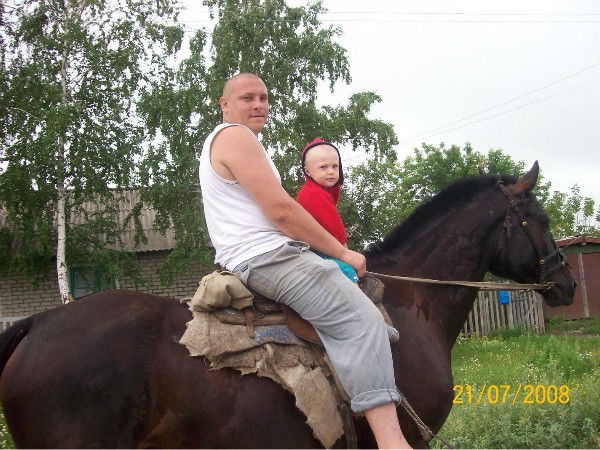 Максим Сотников