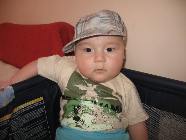 Манас Асаинов