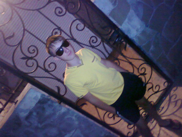 Эдем Рустамов