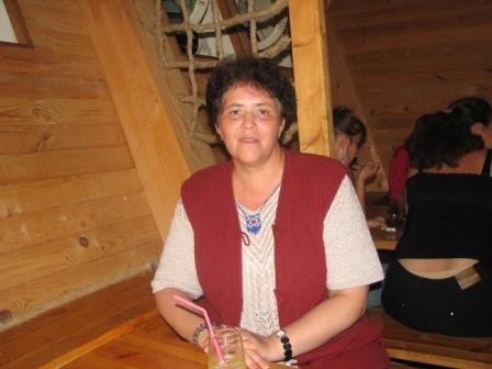 Лена Попова