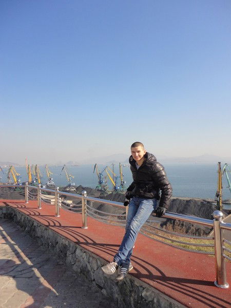 Александр Виеру