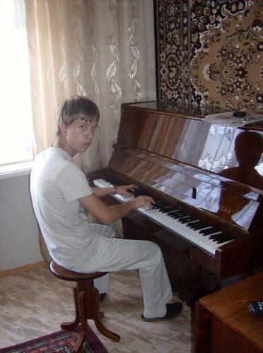 Александр Дунаев