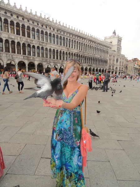 Анна Казенова