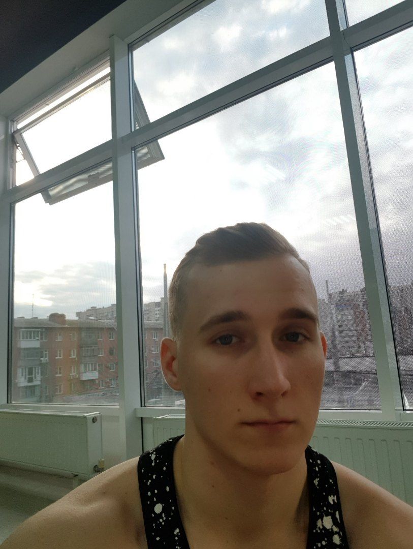 Константин Литвинов