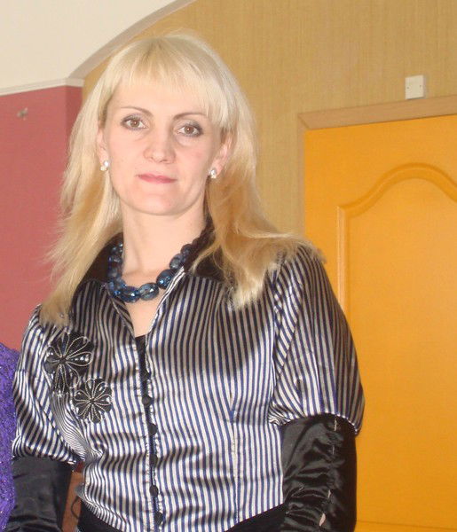 Лариса Русанова