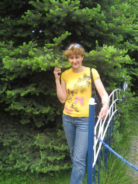 Елена Лесовая