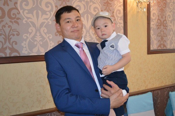 Нурбек Толешов