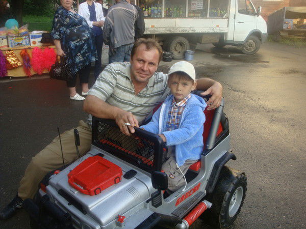 Николай Луговский