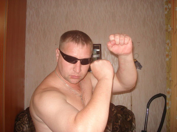 Константин Апрель