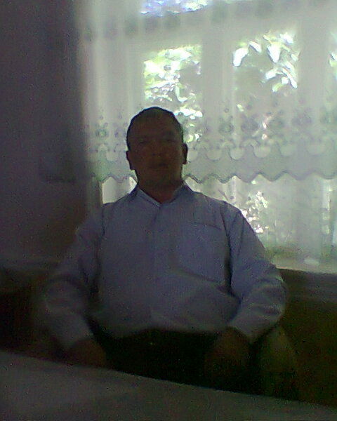 Исок Искандаров