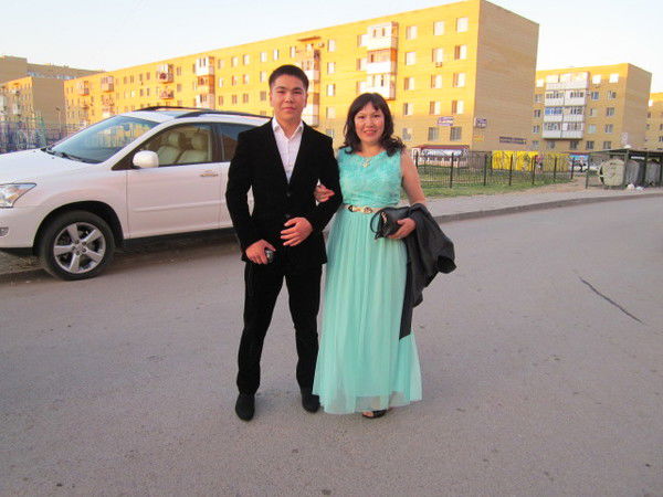 Алмаш Жексембекова