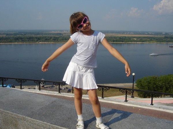 Влада Светлова