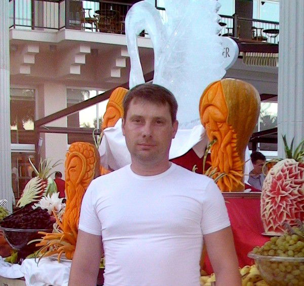 Георгий Лавров