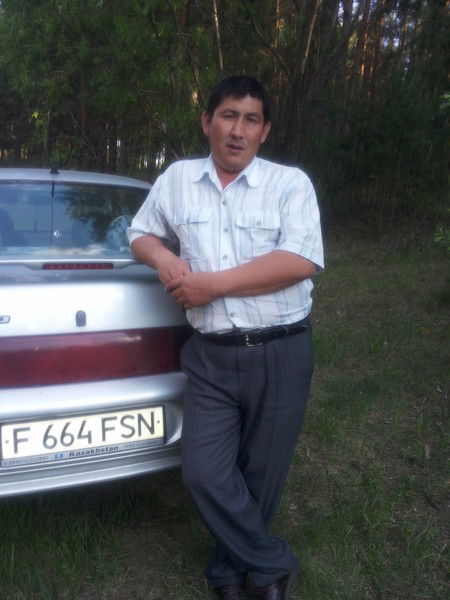 Серик Наинов