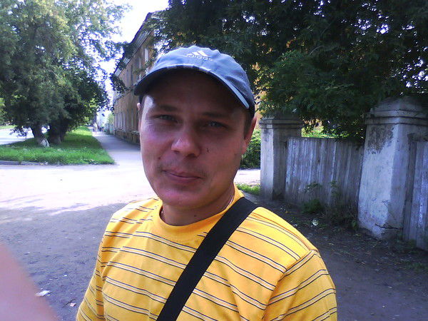 Владимир Лежнин