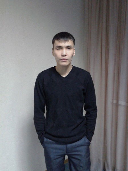 Рустам Ешкенов